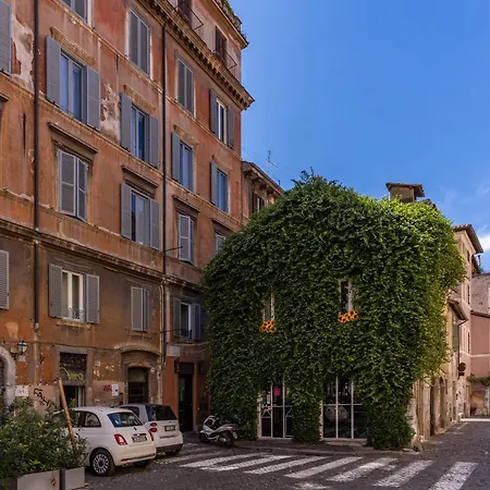 Elegant Two Bedroom Apartment-colosseum Apartment Rome